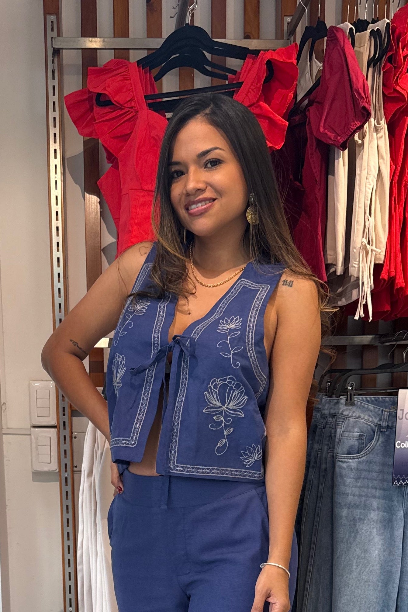 Chaleco Eugenia Azul Bordado