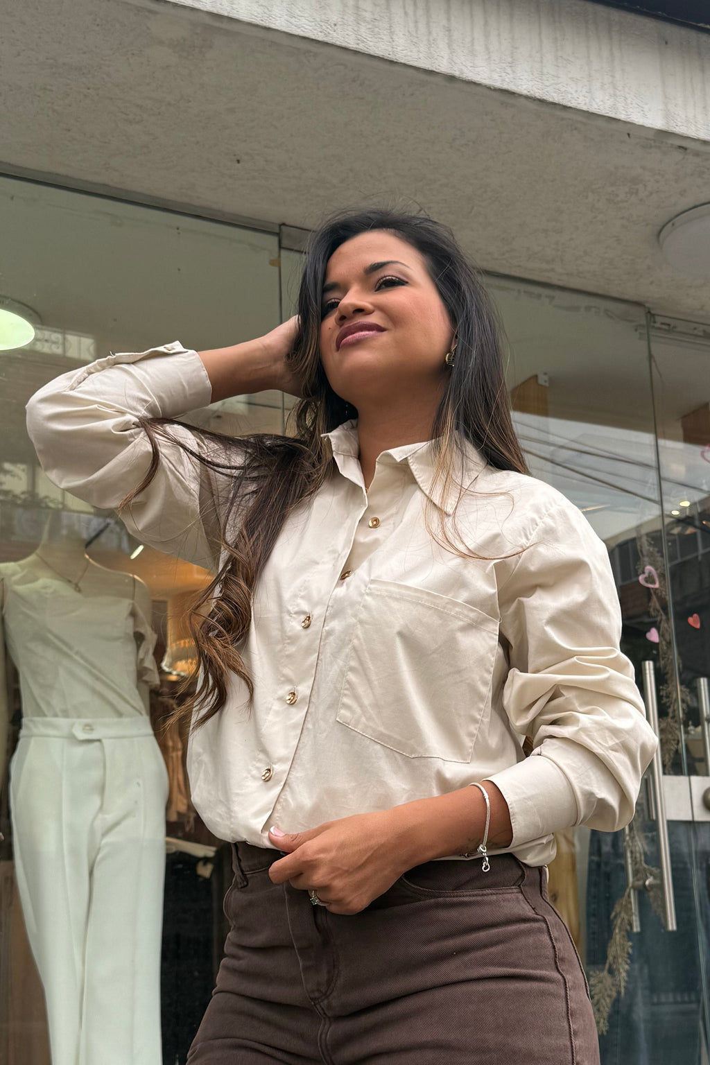 Camisa María del Mar Arena Bordada