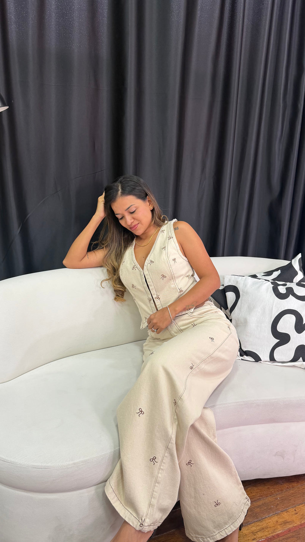 PANTALON RAICES MOÑOS